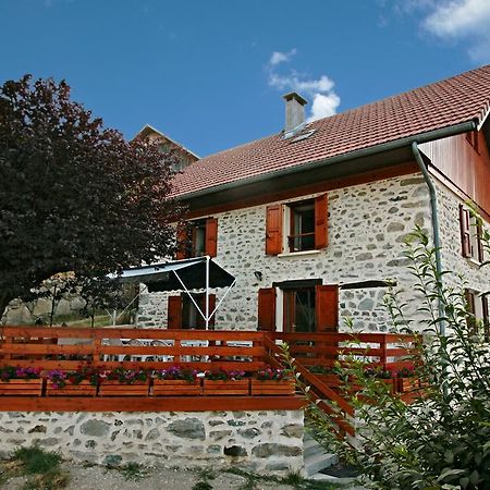 Le Carnival Bed and Breakfast Laval  Buitenkant foto